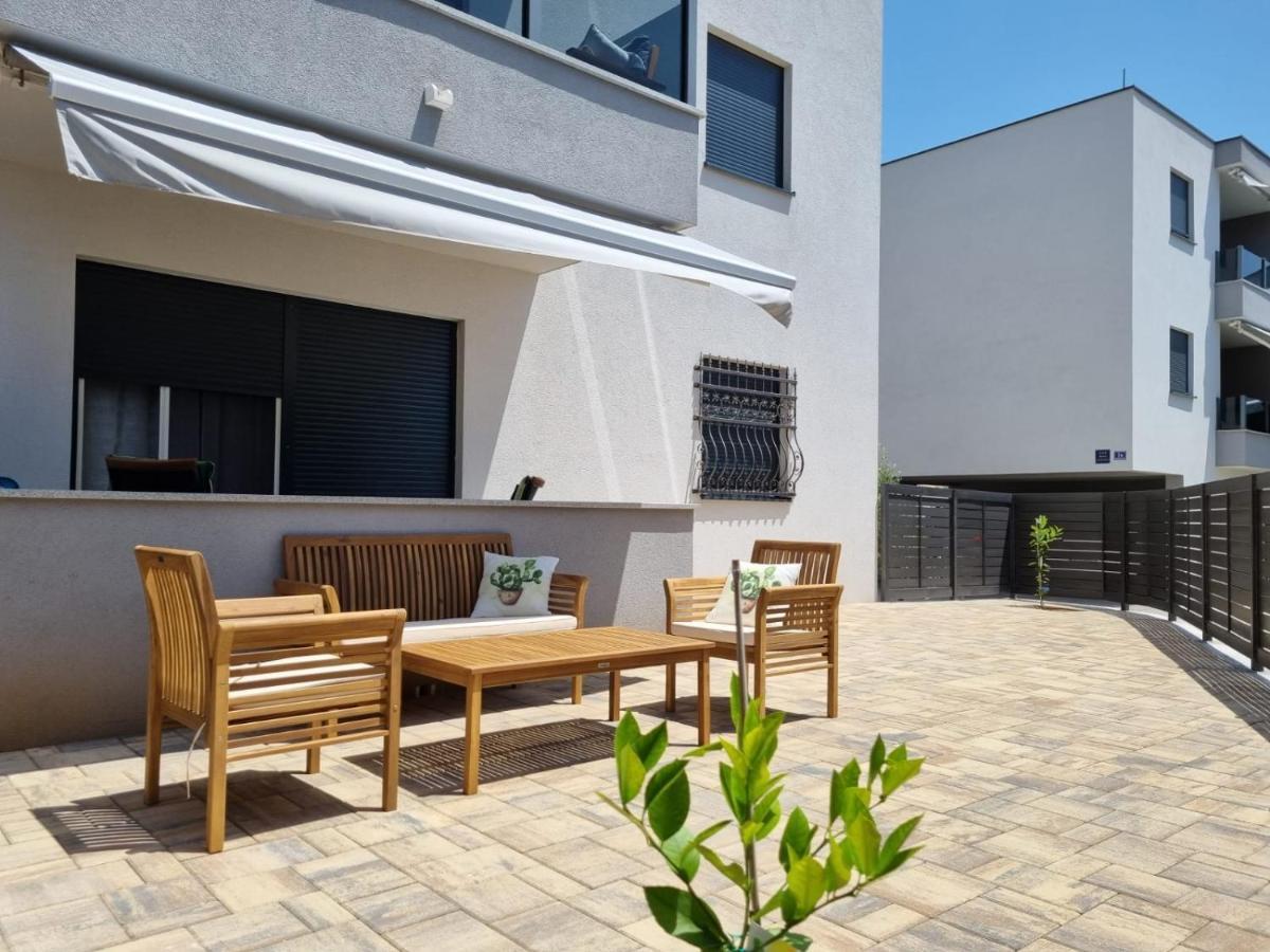 Blue Pearl Apartment 로고즈니차 외부 사진