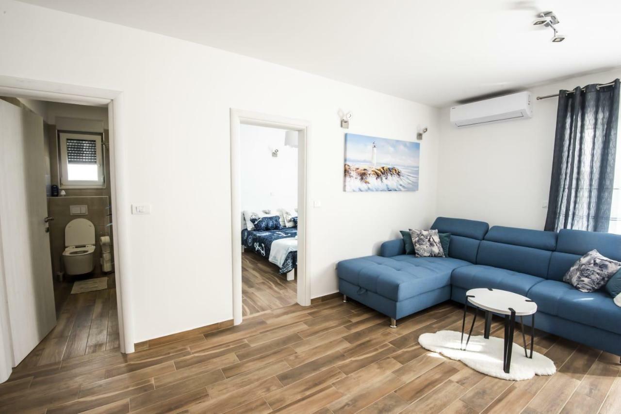 Blue Pearl Apartment 로고즈니차 외부 사진