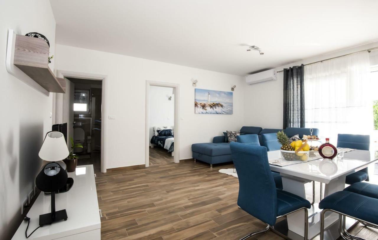 Blue Pearl Apartment 로고즈니차 외부 사진